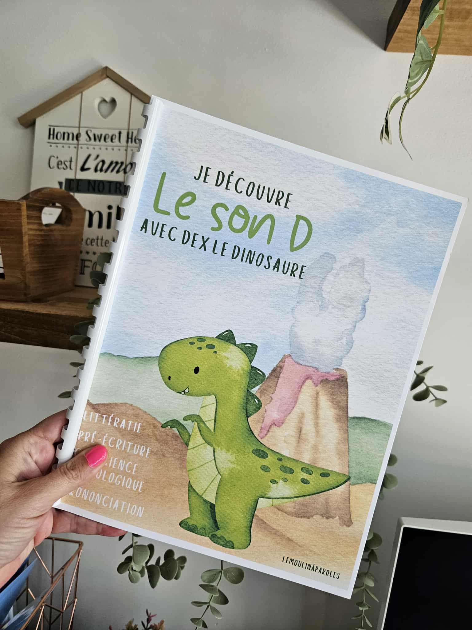 Ressources éducatives pour enfants : collection Cahiers éducatifs de phonologie – Activités ludiques pour travailler les sons et la parole pour travailler la prononciation et la conscience phonologique.